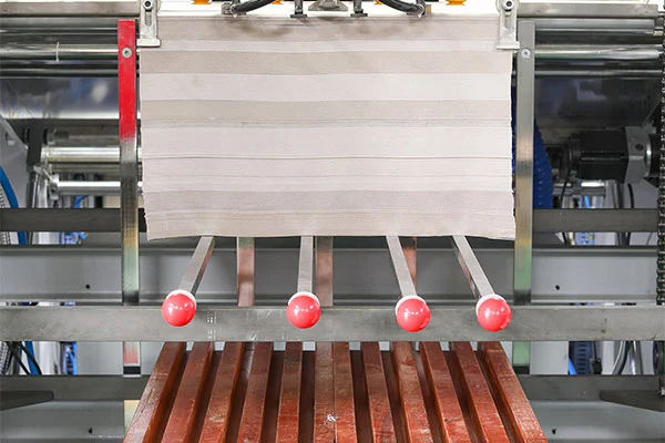 Cosa rende la laminazione intelligente una scelta più sostenibile per la finitura di stampa?