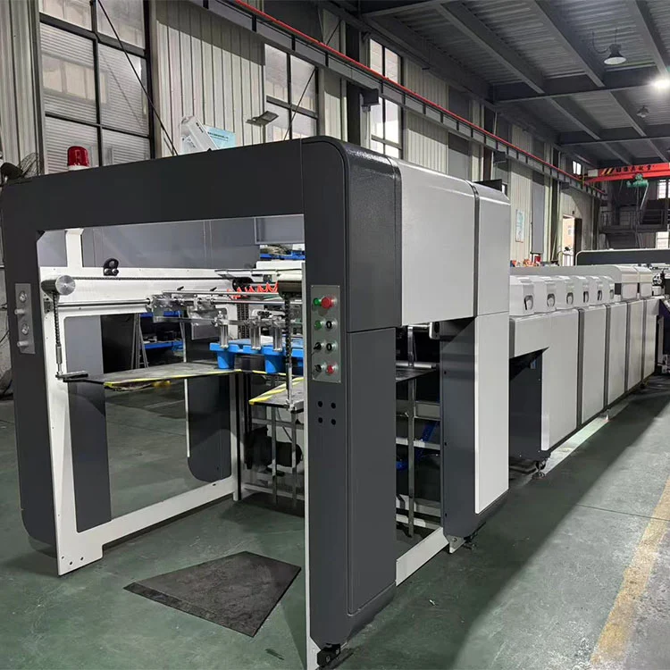 Macchina automatica per verniciatura a olio UV per carta spessa e sottile